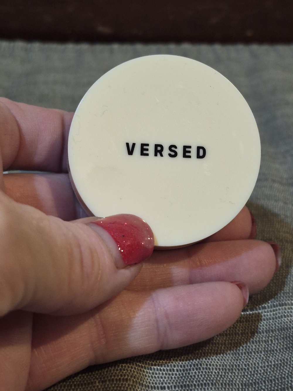 Versed Compact Cream Case in White